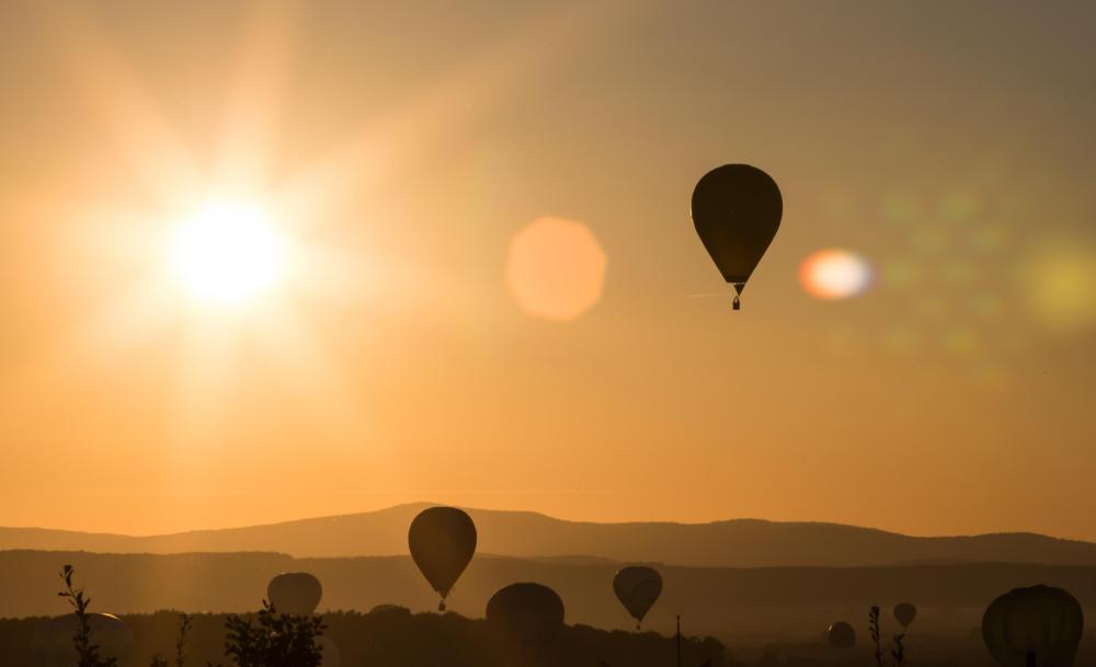 Faça um voo de balão de ar quente no Algarve