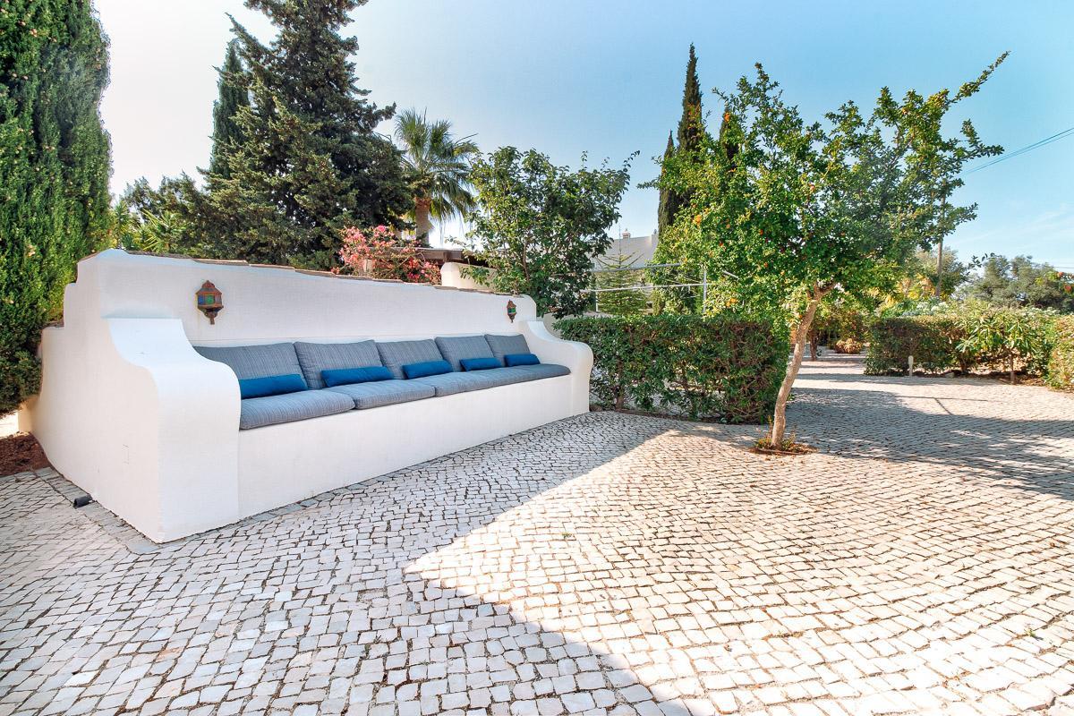 Comfortable outdoor sofa B&B Algarve